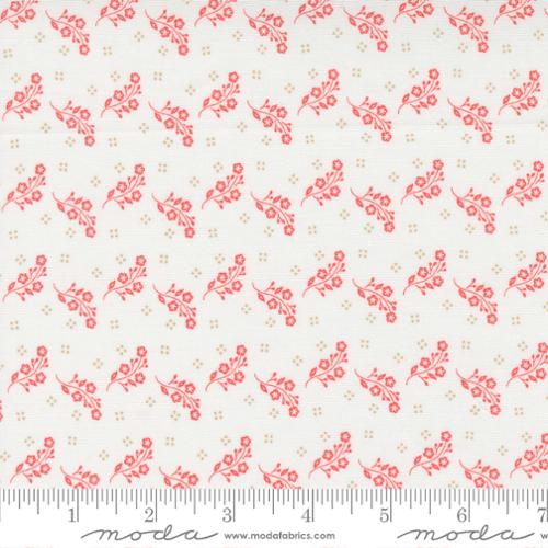 Linen Cupboard - Chantilly Strawberry Tossed Flowers - 20484 11