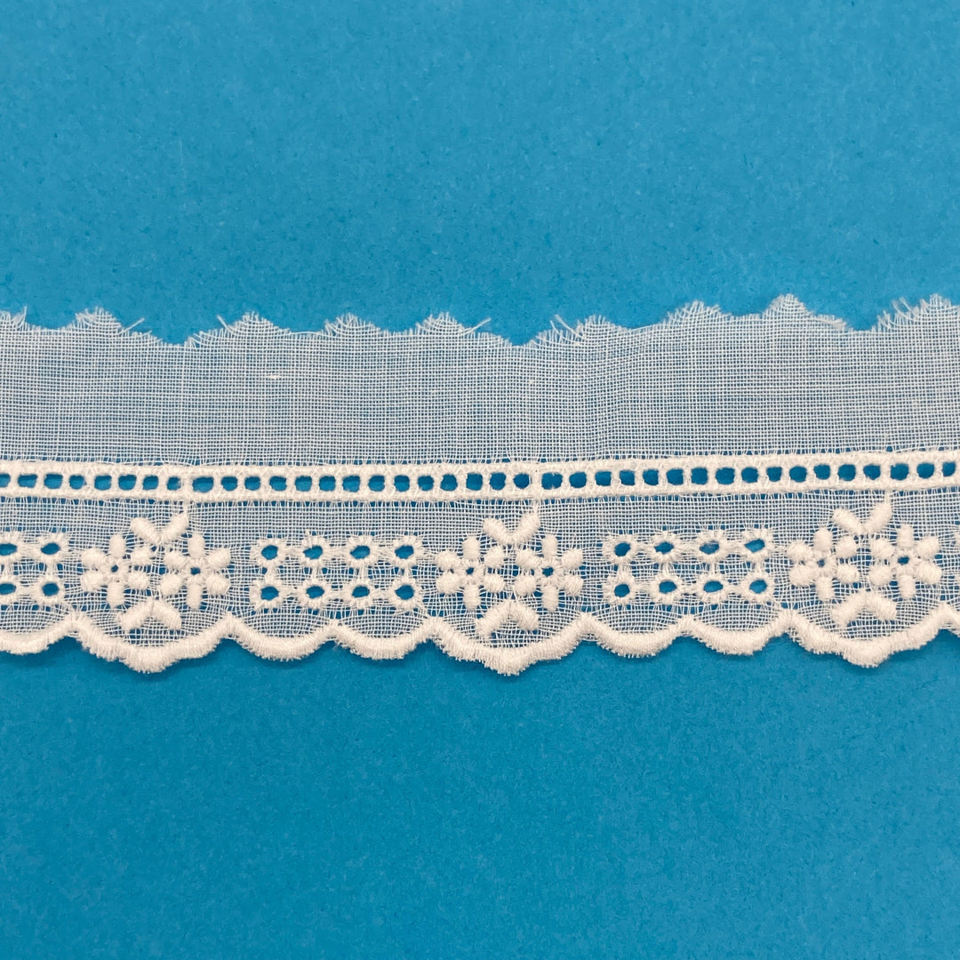 Swiss Edging - White - 60803