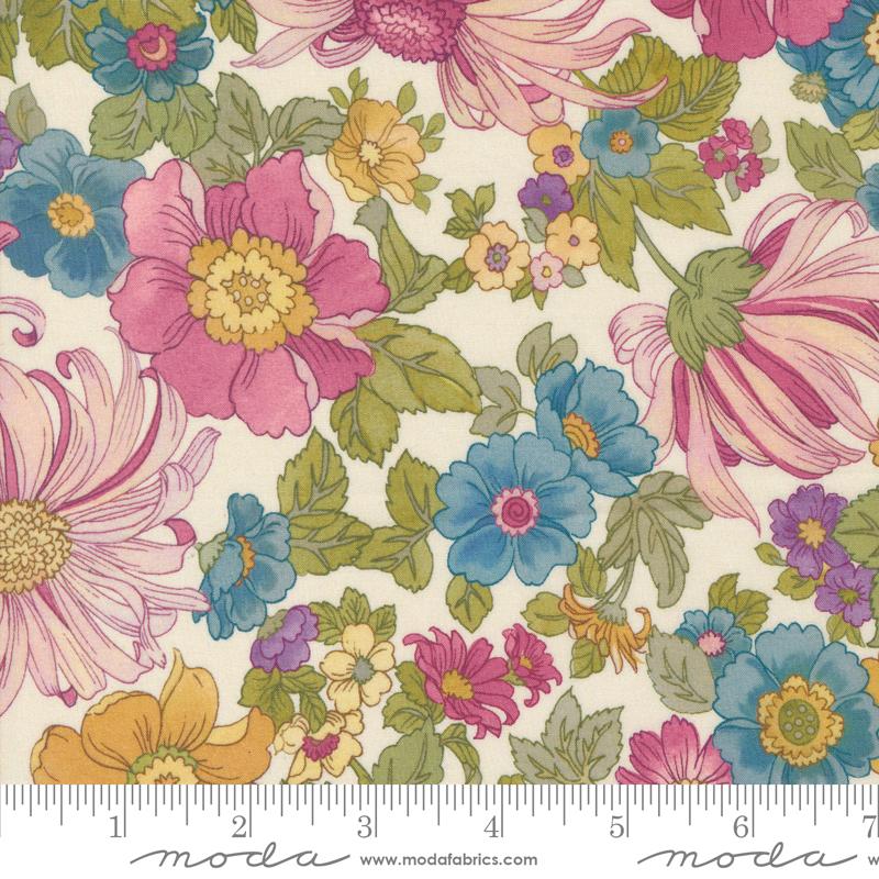 Chelsea Garden Lawns - Flower Show Large Floral - Porcelain Rose - 33740 11LW