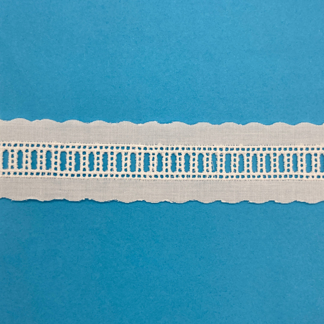 Swiss Insertion - White - 71124