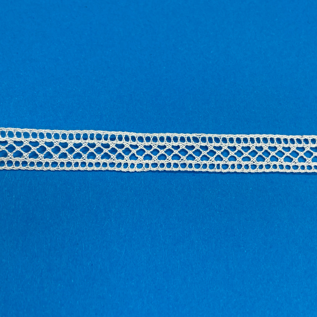 Spanish Lace - 1584 - Champagne