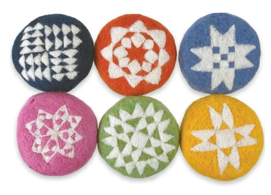 Felt Quilt Design Pin Cushion- DLFT 2222- Moda