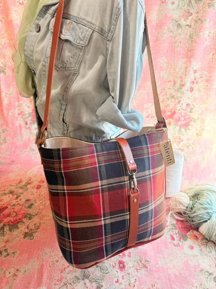 Pre-Order - Oliver Bella Bucket Bag