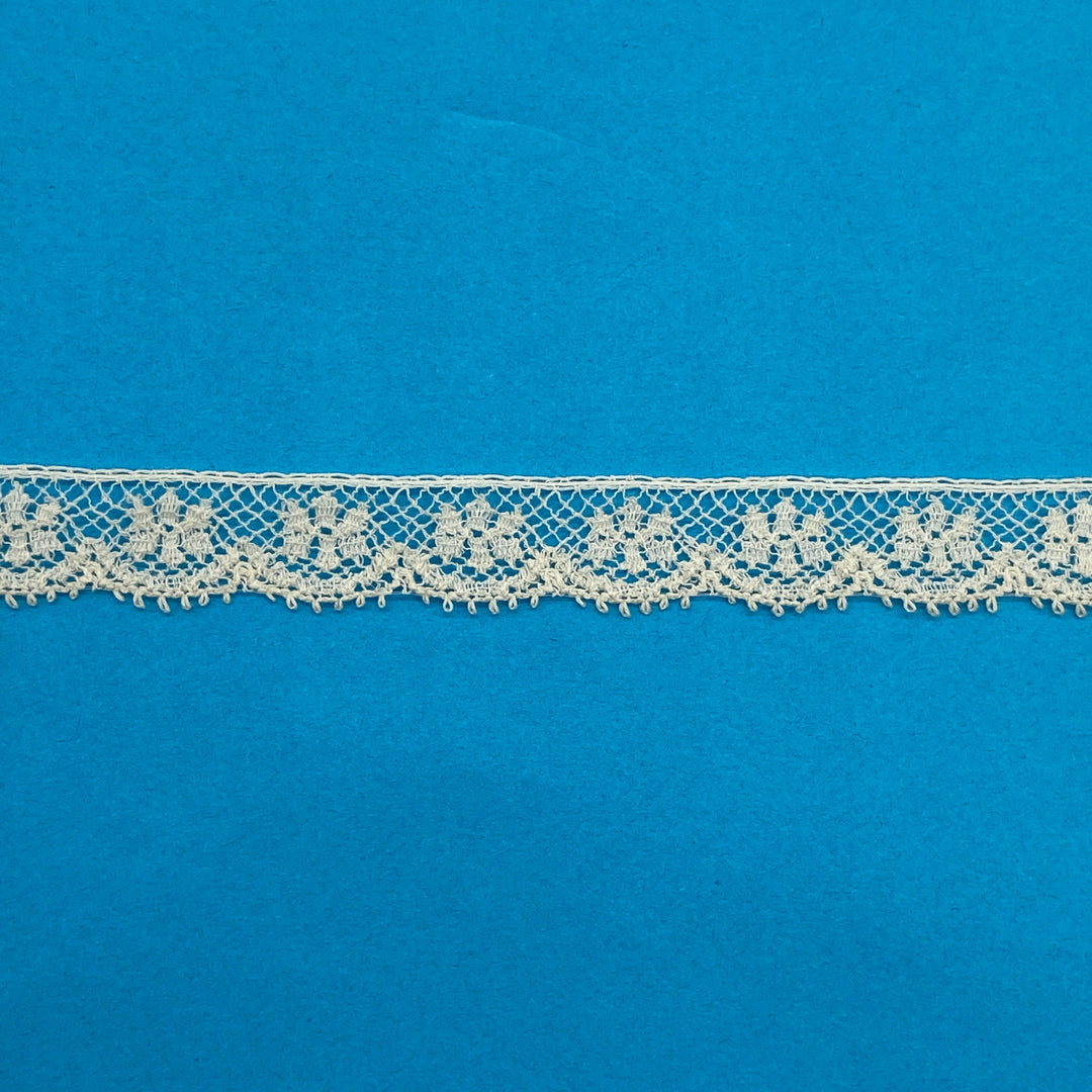 French Val Lace - Ecru - 770