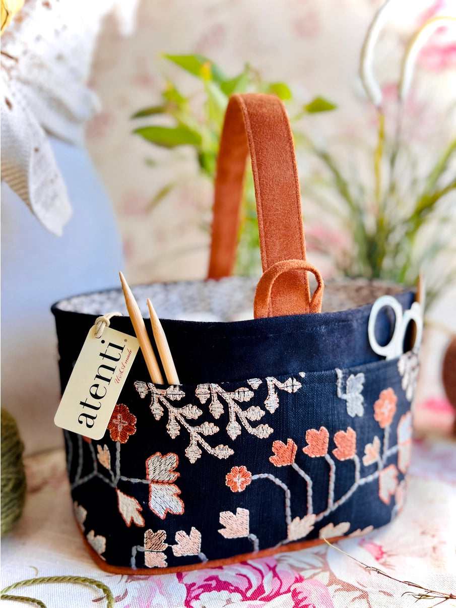 Twinkle Caddy: Knitting and Crochet Organizer Project Bag