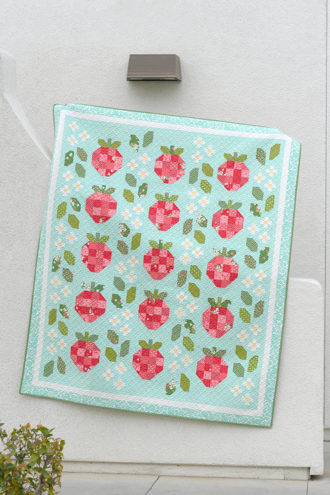 Pre-Order - Berries Quilt Kit - KIT55350