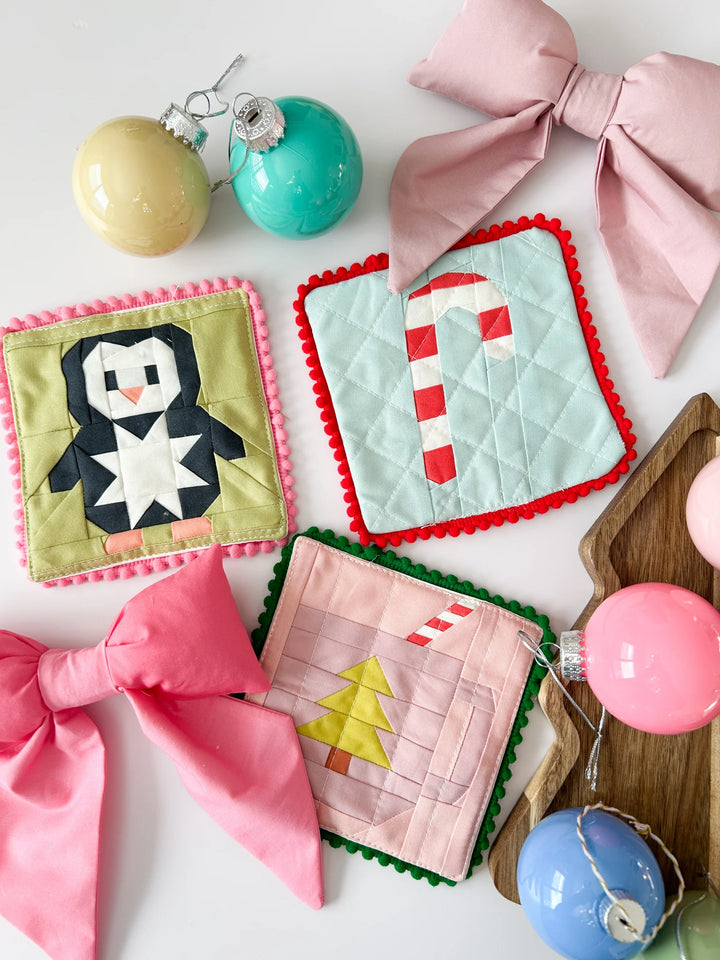 The Wonderful World of Paper Pieced Quilt Blocks for Christmas - FC1595