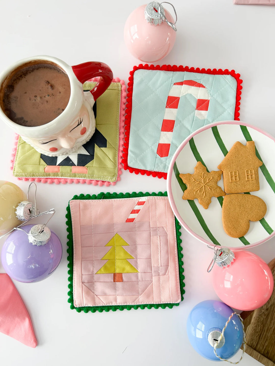 The Wonderful World of Paper Pieced Quilt Blocks for Christmas - FC1595