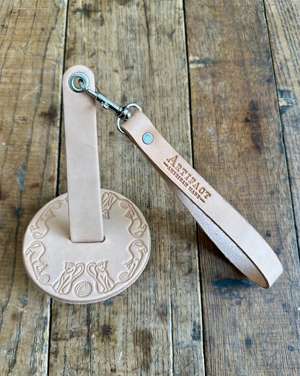 Wristlet Portable Yarn Spinner