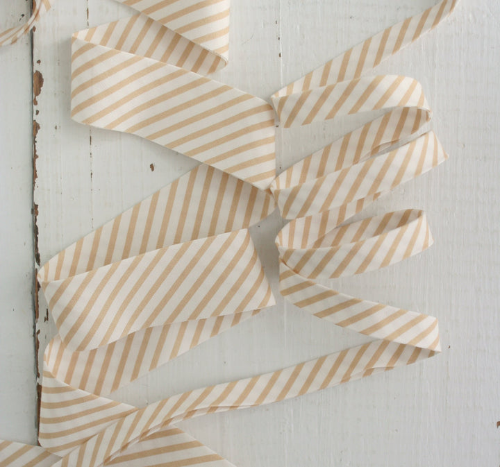 Dress Stripe in Tan