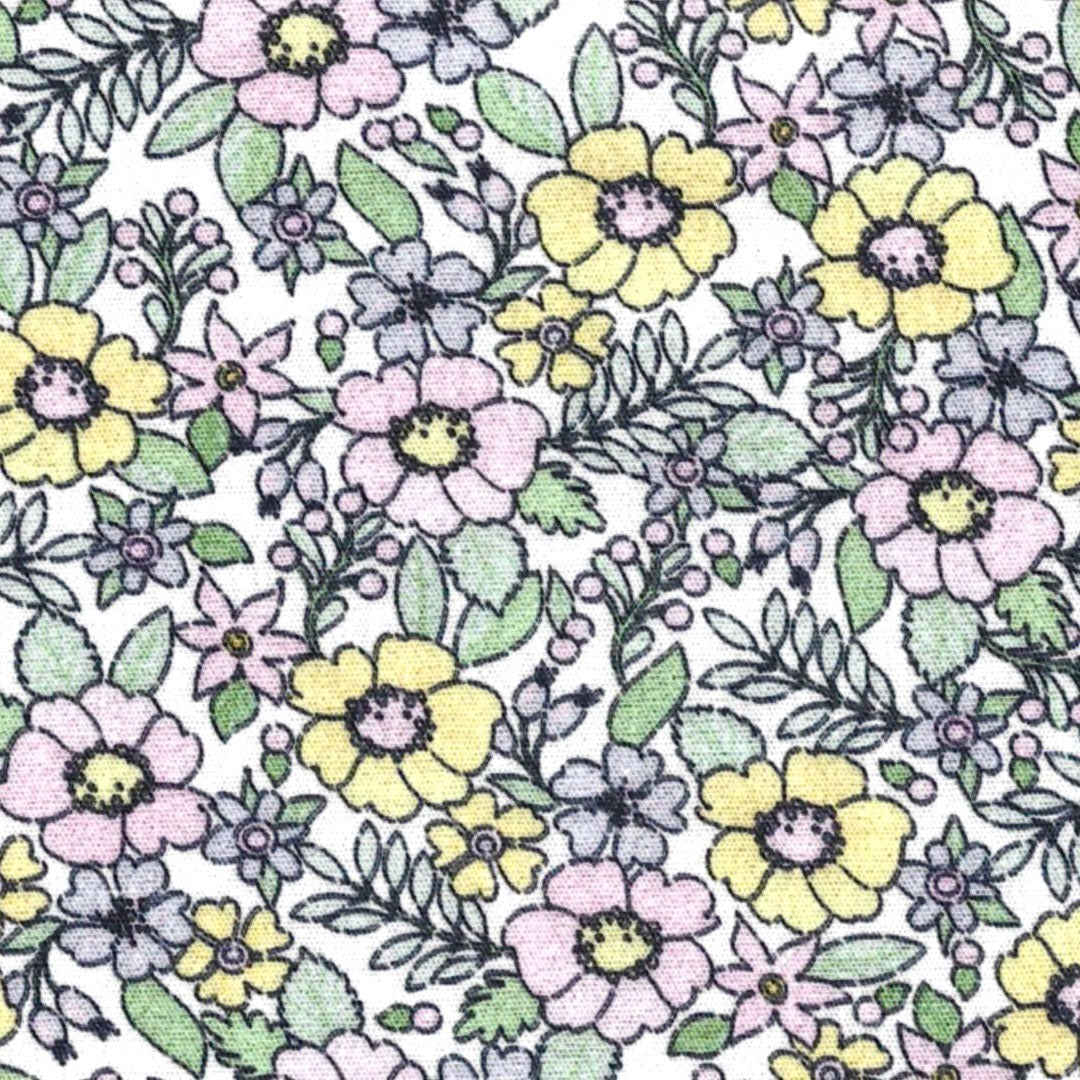 Floral pattern with pastel colors on a white background
