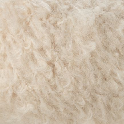 Ecru plume yarn