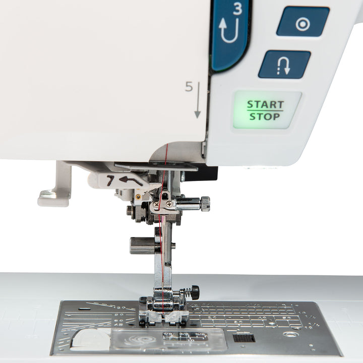 Janome Skyline S6