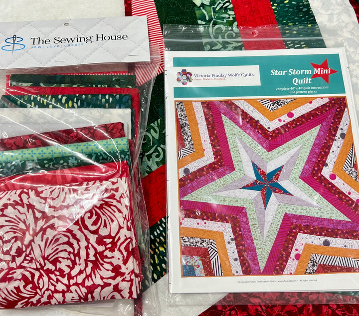 Christmas Star Storm Mini Quilt Kit